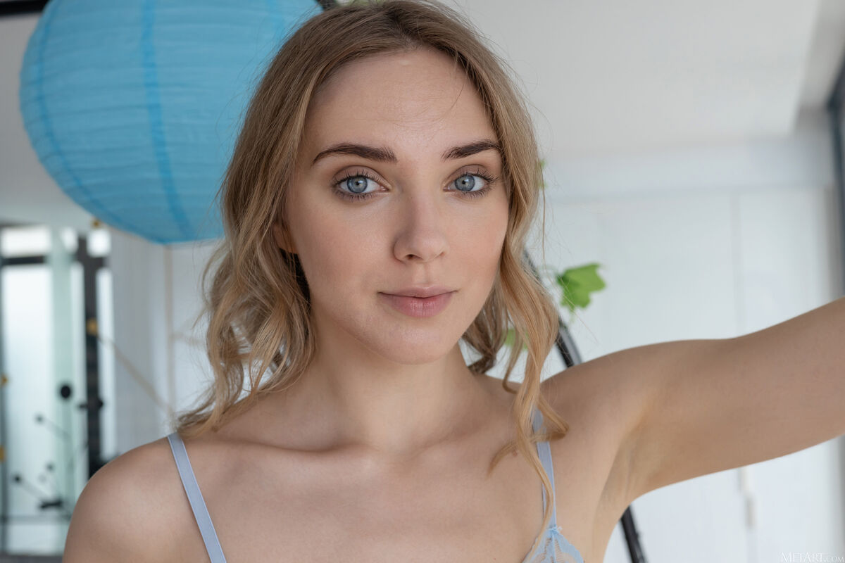 MetArt Oxana Chic - Mesmerizing Blue Part01