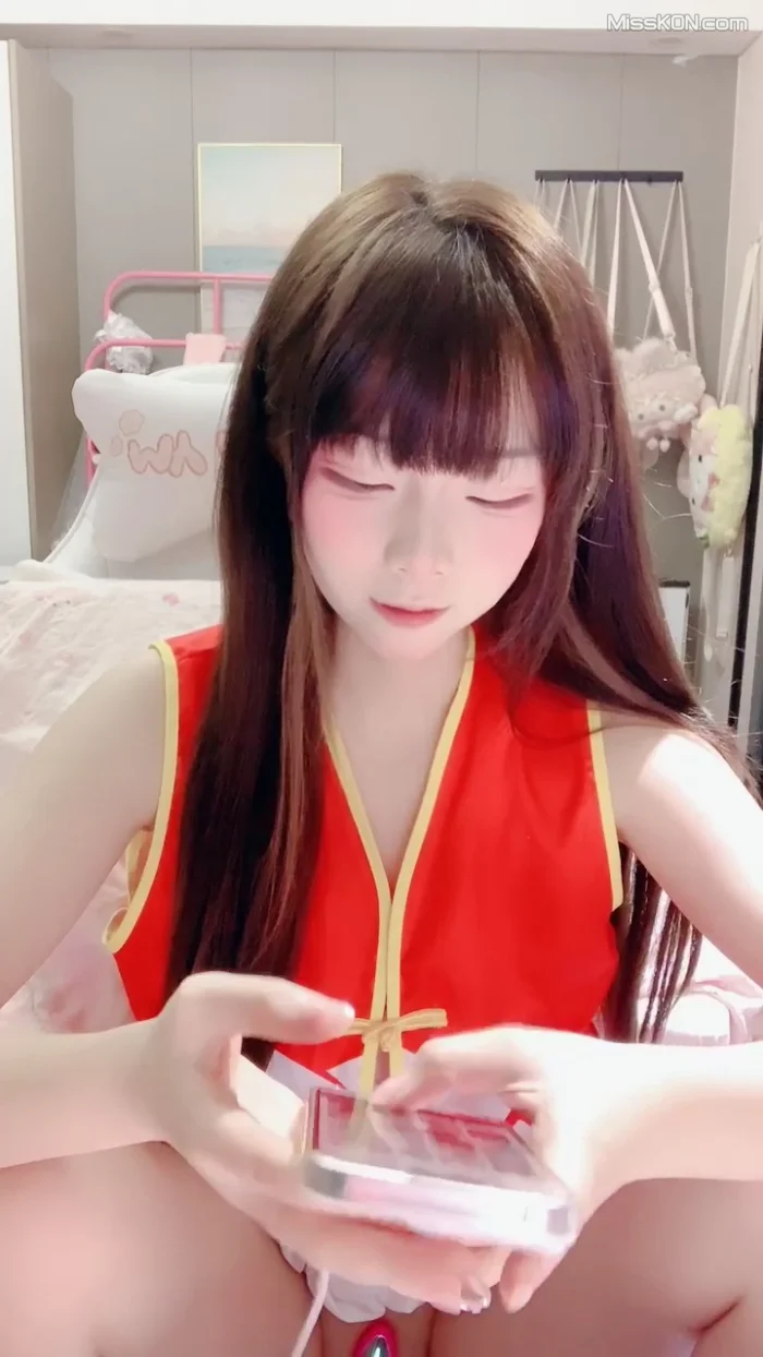 呆呆萝_ 清纯校花不为人知的一面