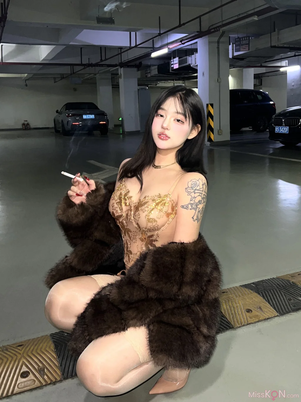 小u优优子_ 貂皮大衣