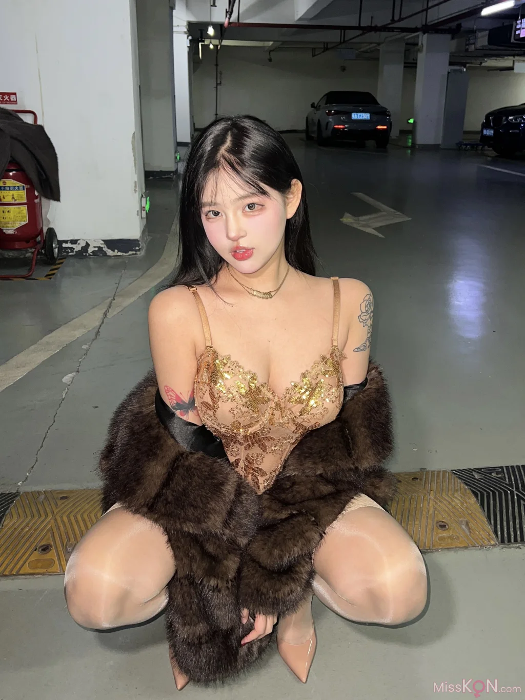 小u优优子_ 貂皮大衣