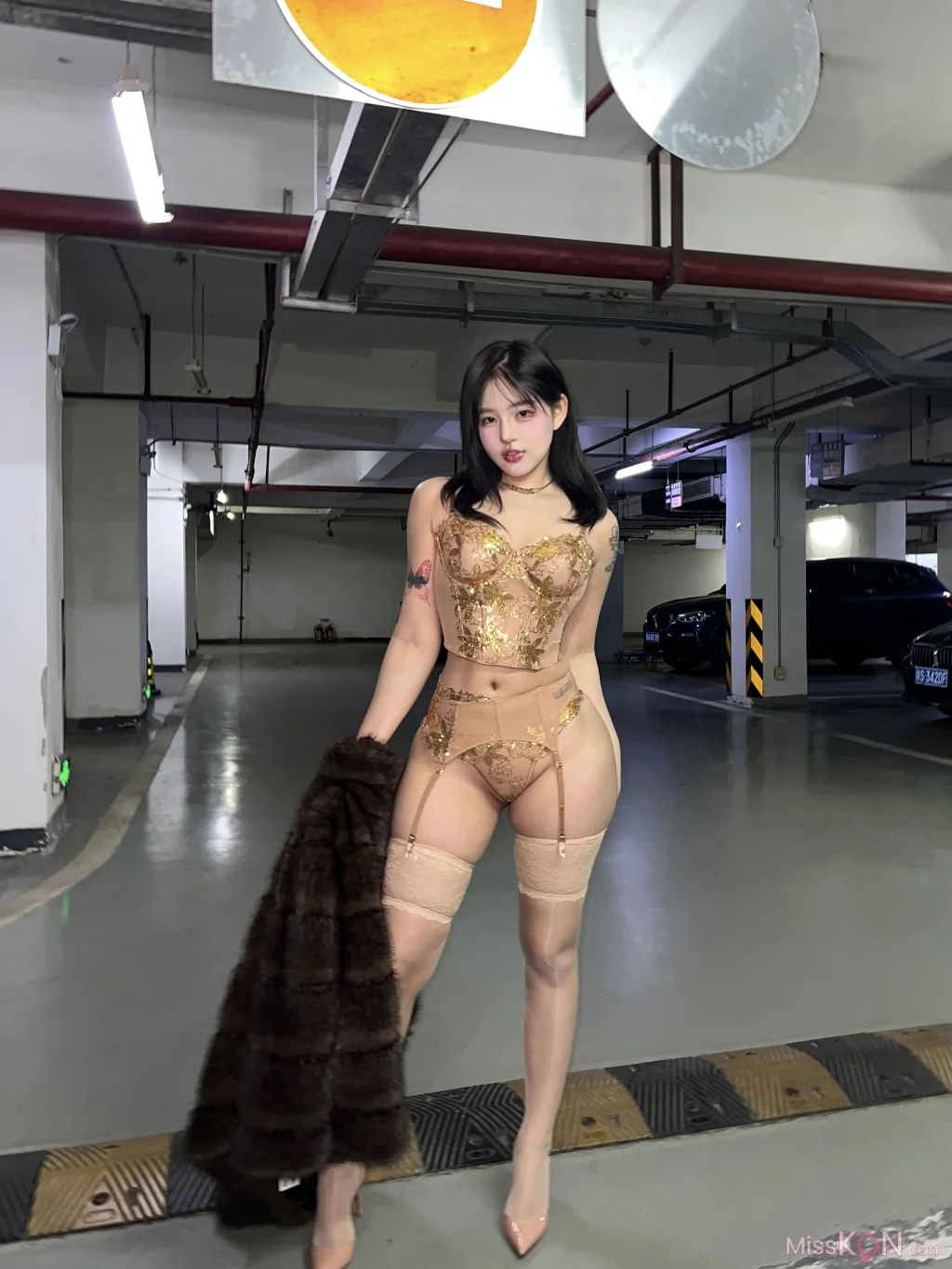小u优优子_ 貂皮大衣