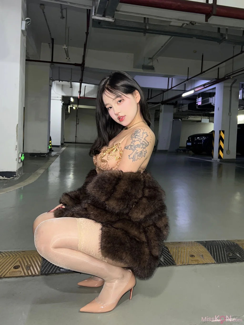 小u优优子_ 貂皮大衣