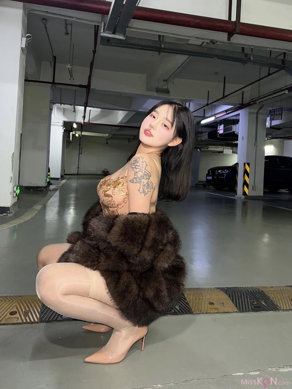 小u优优子_ 貂皮大衣