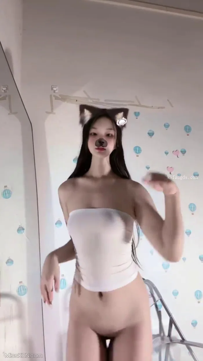 小羊aa_ 快手泄密 苗条清纯美女 门槛福利 裸舞