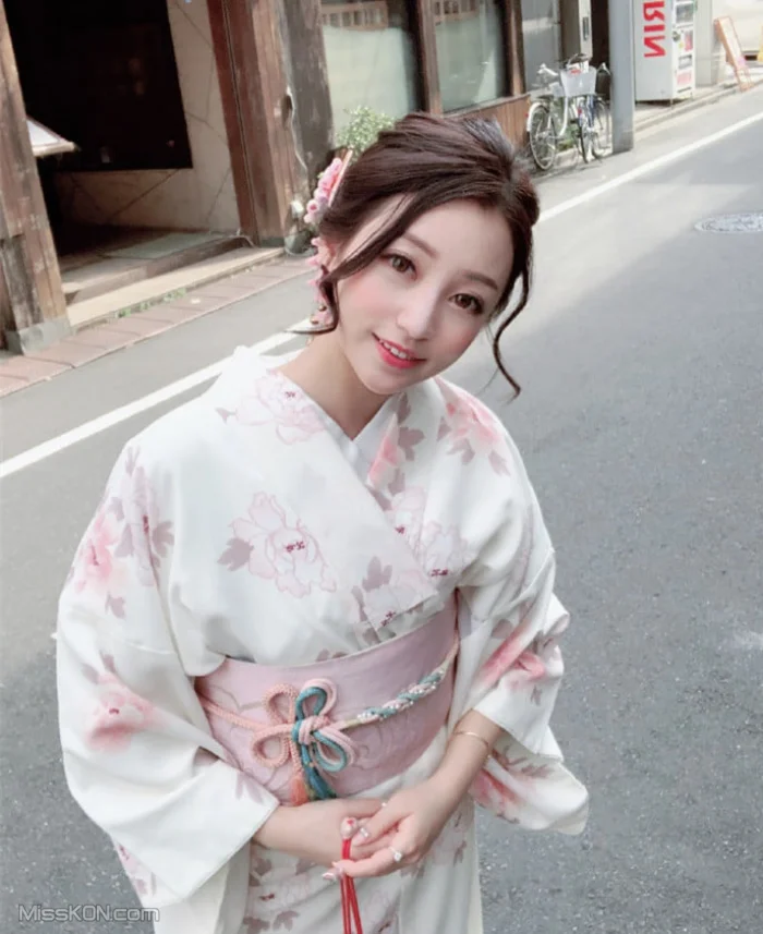 李晓雅_ 中经贸学院校花性爱私拍合集