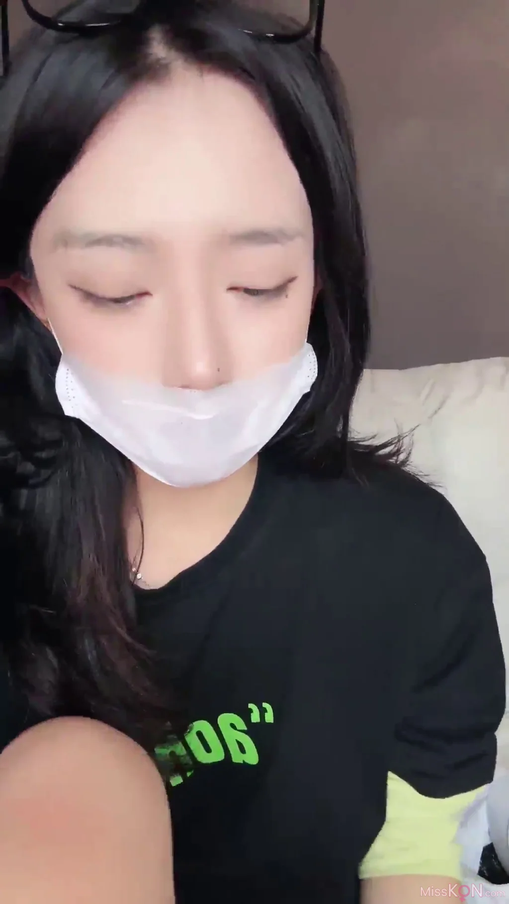 鹿思_ 非常敬业的女主播 姨妈走了就来直播啦