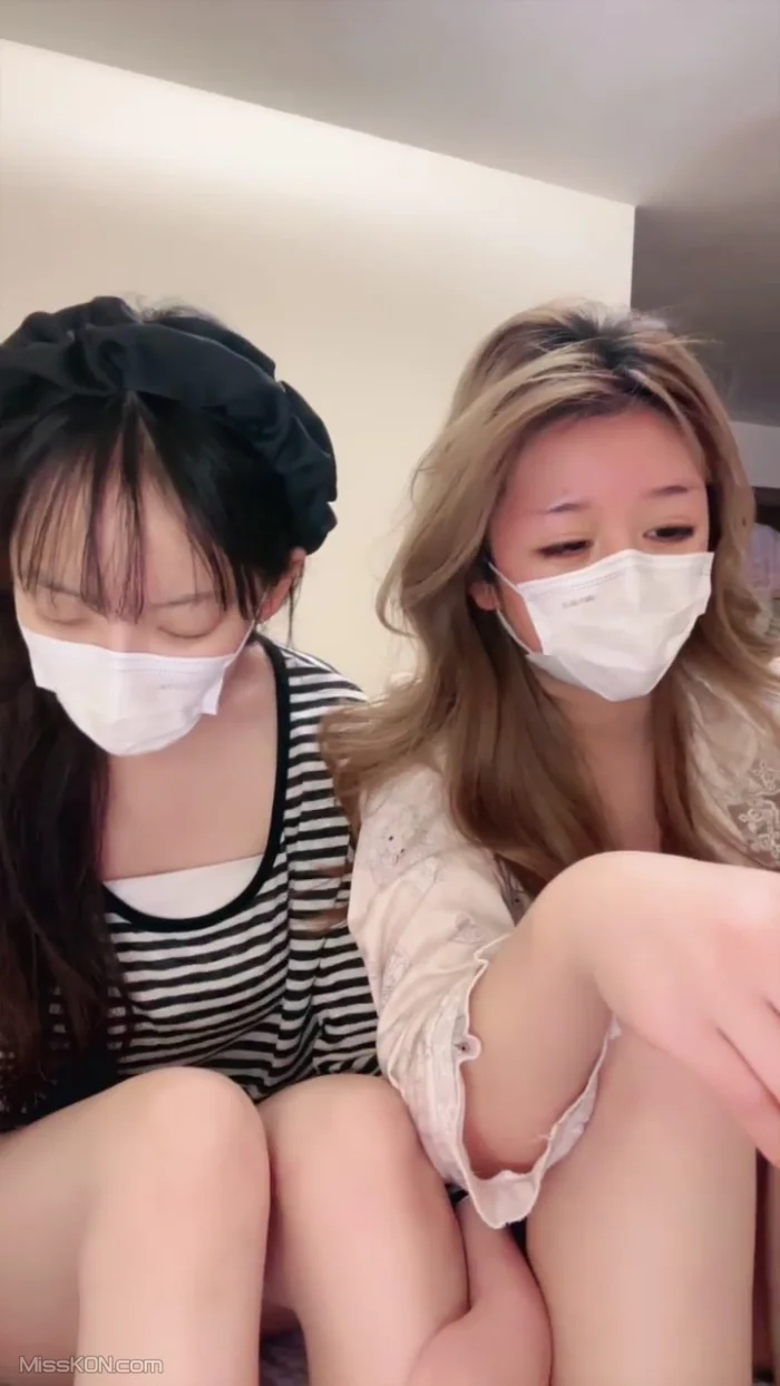 18女孩的诱惑_ 拉闺蜜下海的舞蹈女学生