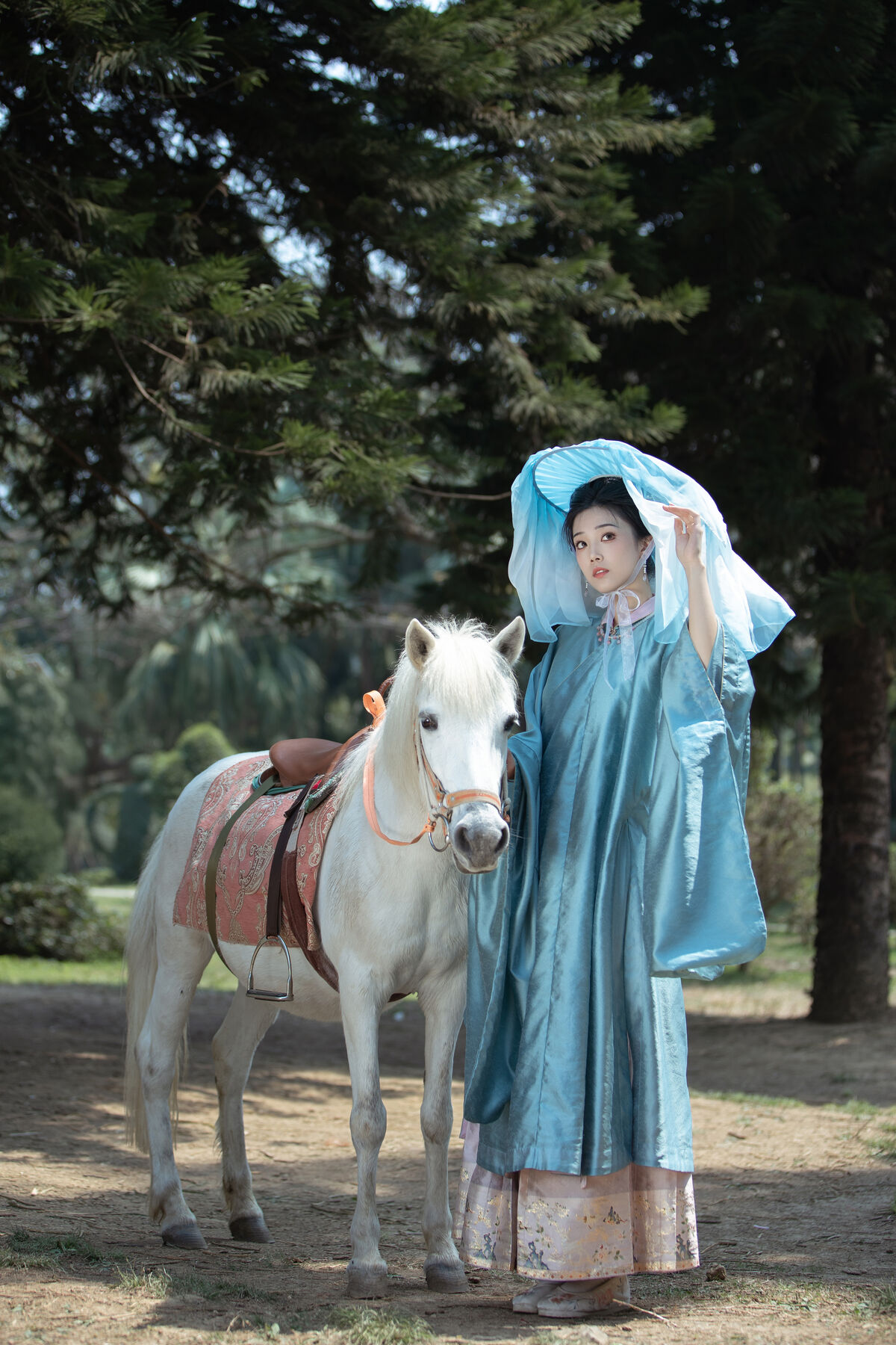 YiTuYu艺图语 Vol.8831 Zhi Zhi Qi