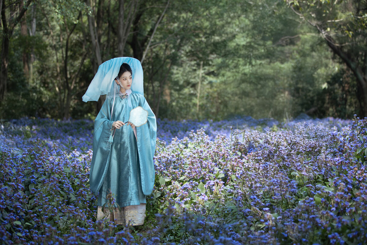 YiTuYu艺图语 Vol.8831 Zhi Zhi Qi