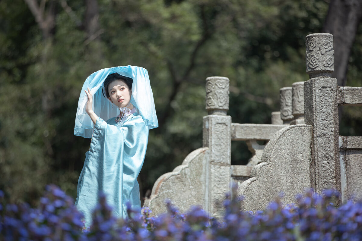 YiTuYu艺图语 Vol.8831 Zhi Zhi Qi