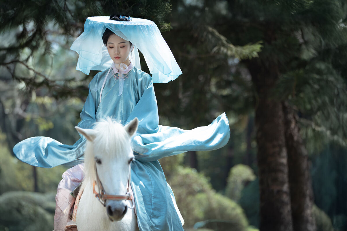 YiTuYu艺图语 Vol.8831 Zhi Zhi Qi