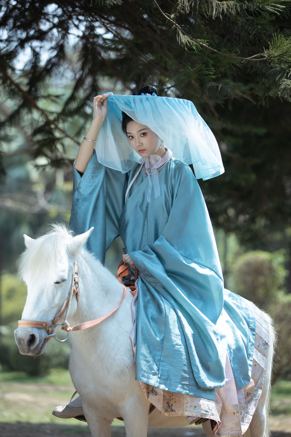 YiTuYu艺图语 Vol.8831 Zhi Zhi Qi