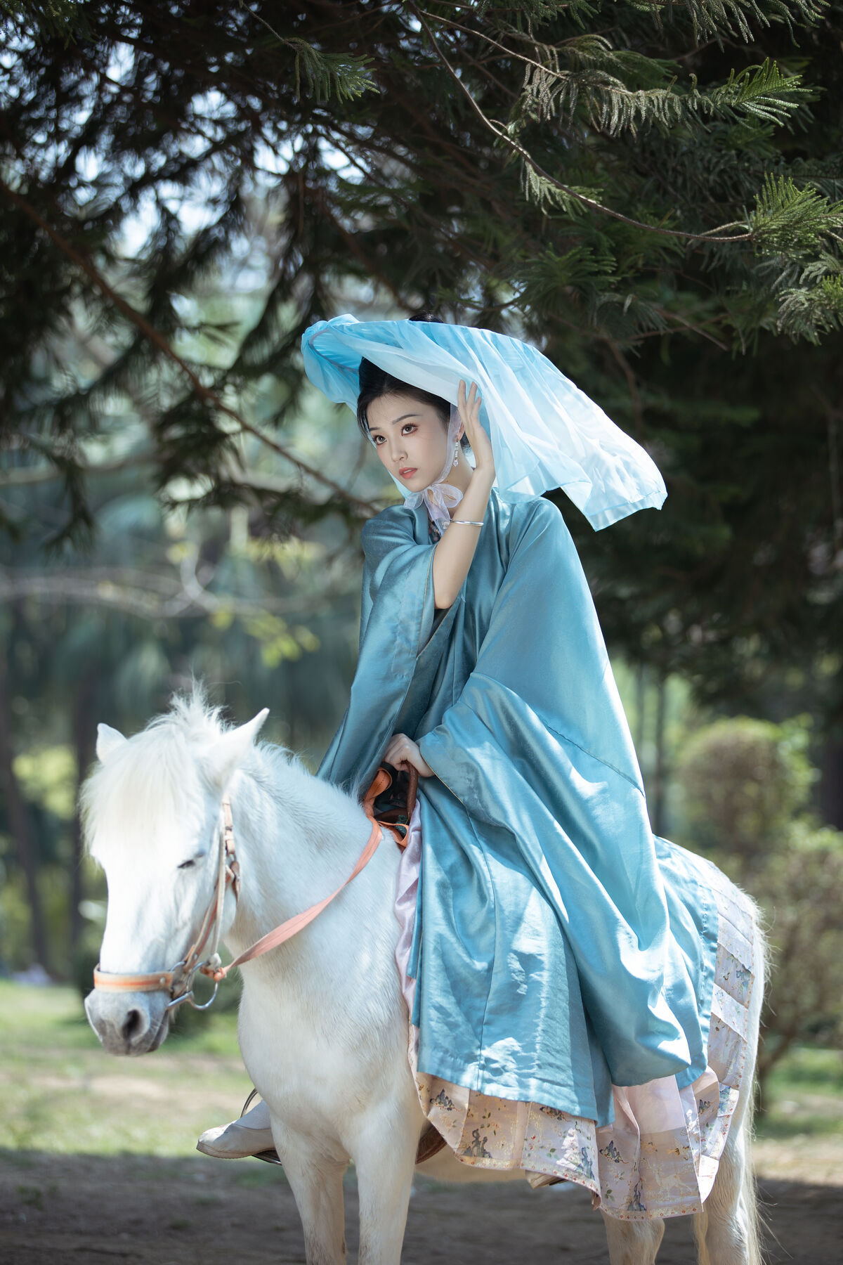 YiTuYu艺图语 Vol.8831 Zhi Zhi Qi