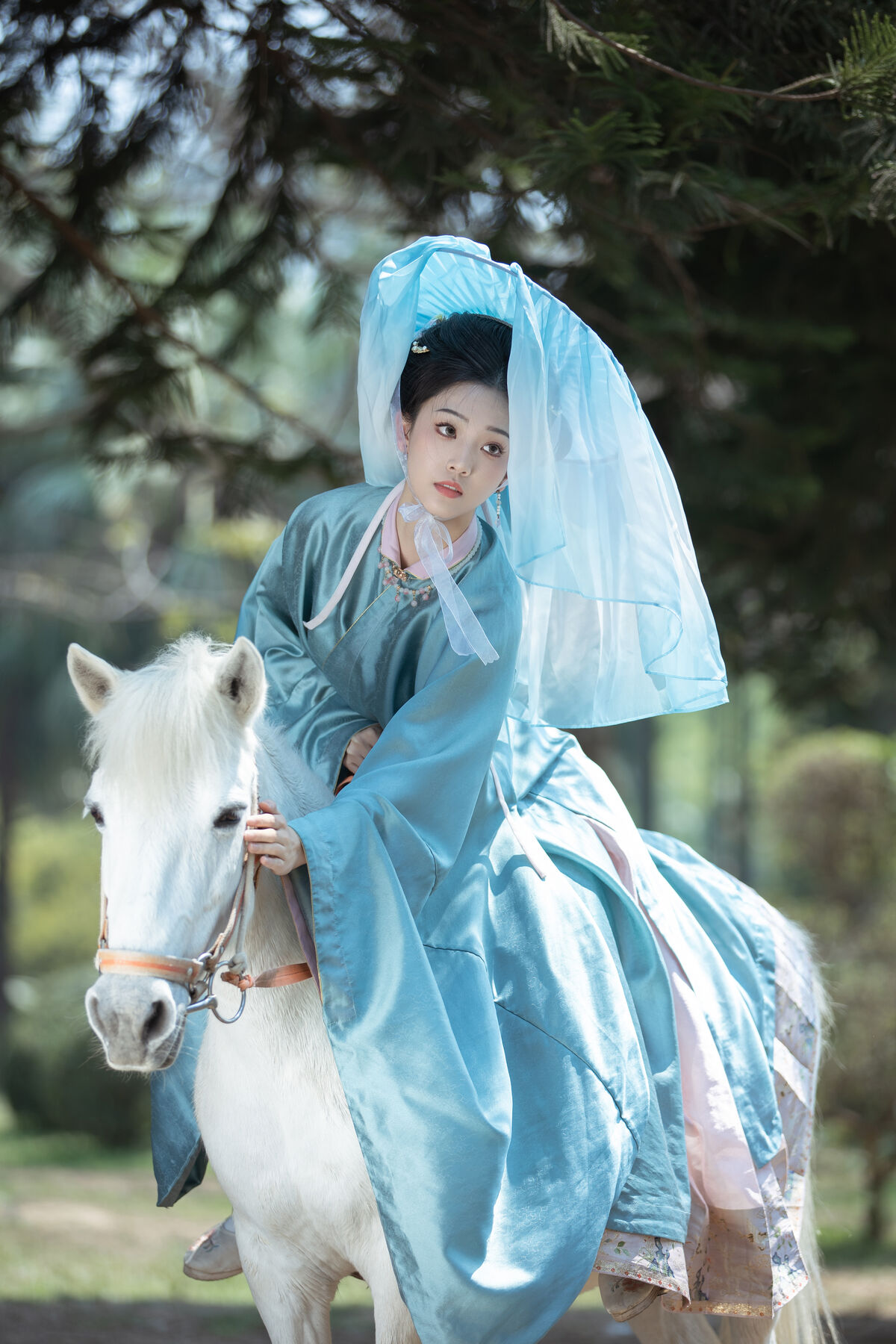 YiTuYu艺图语 Vol.8831 Zhi Zhi Qi