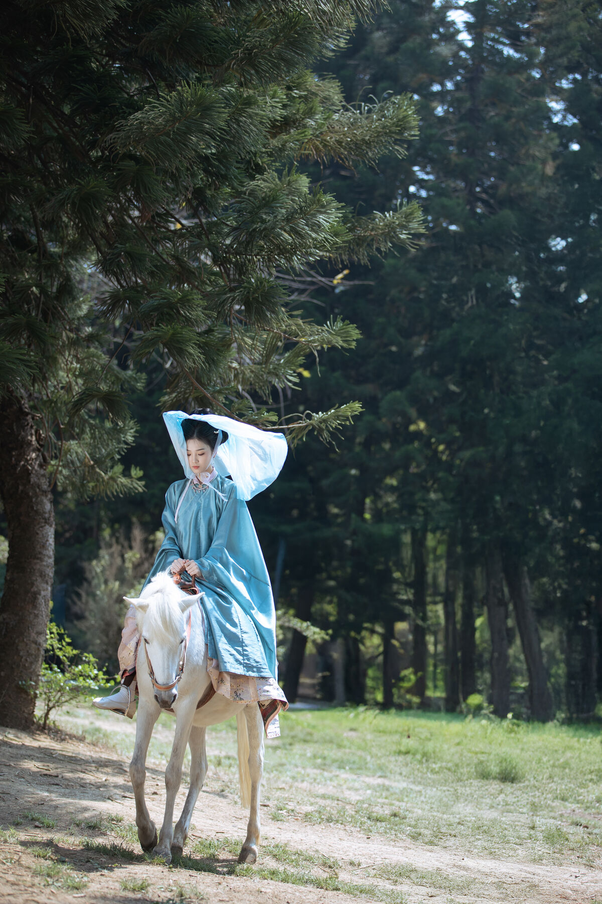 YiTuYu艺图语 Vol.8831 Zhi Zhi Qi