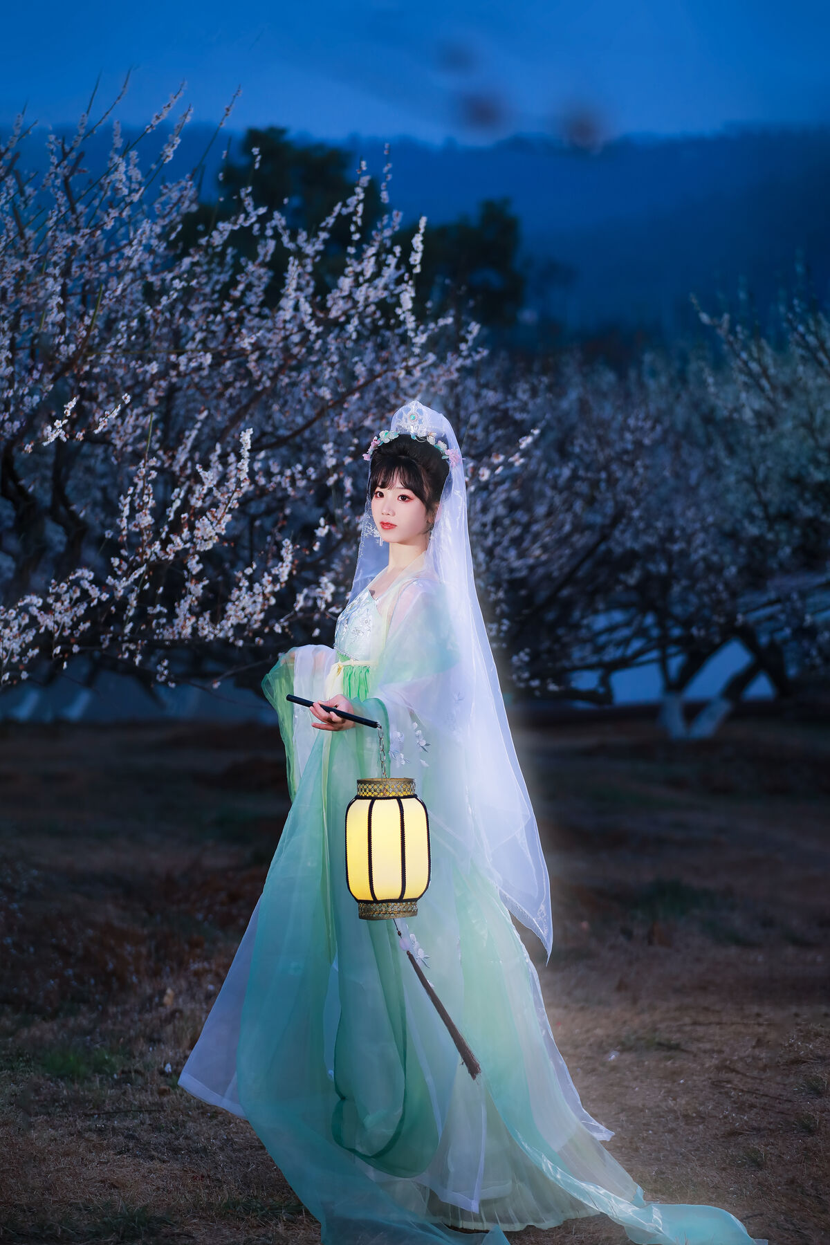 YiTuYu艺图语 Vol.8718 Zhou Zhou AY