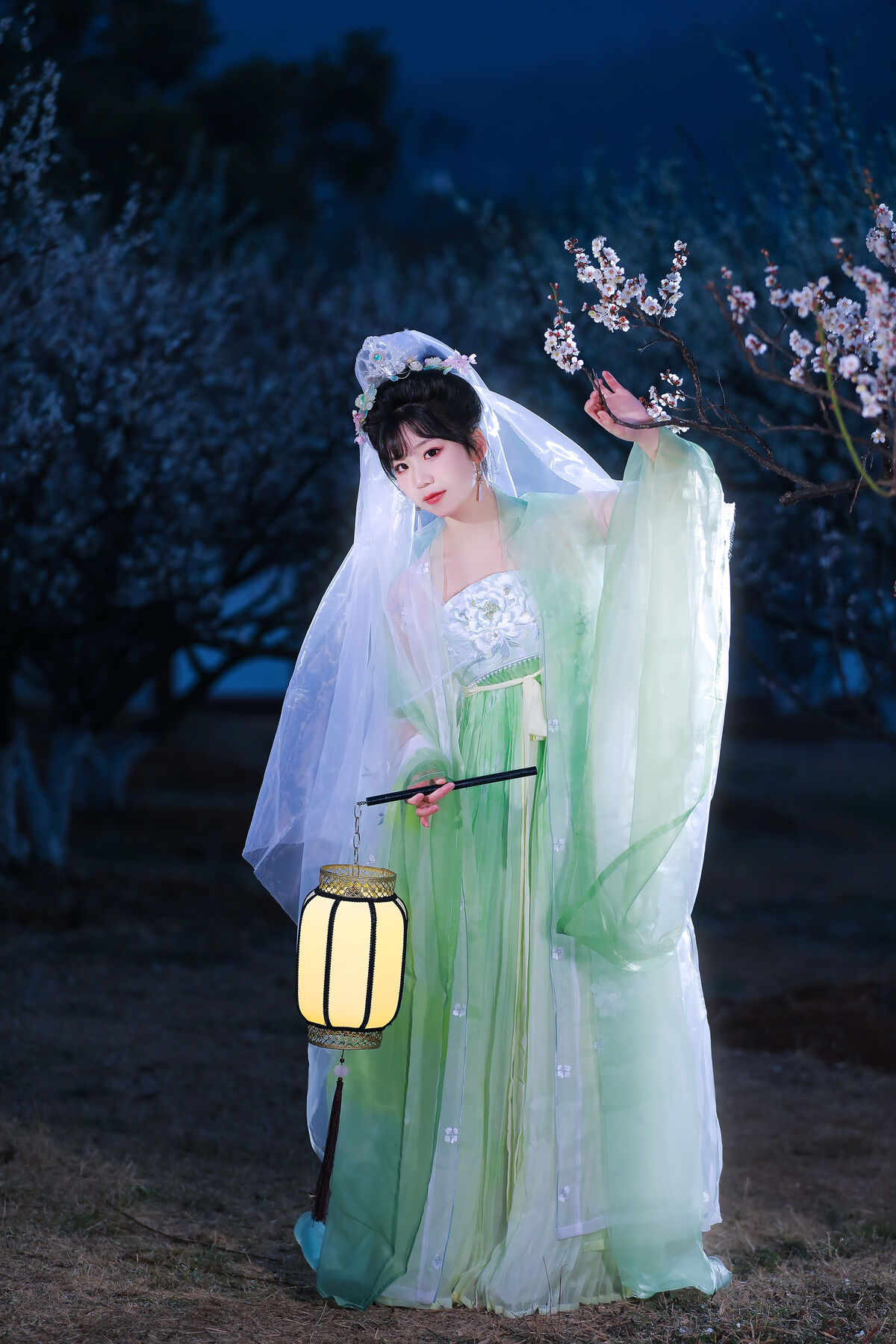 YiTuYu艺图语 Vol.8718 Zhou Zhou AY