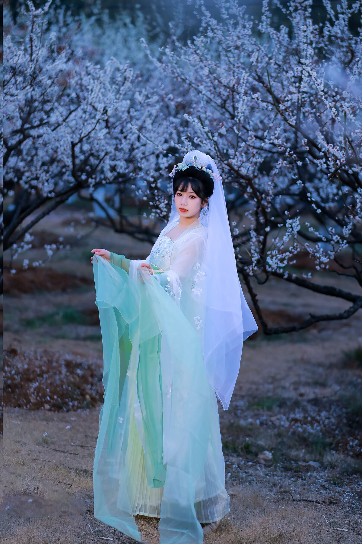 YiTuYu艺图语 Vol.8718 Zhou Zhou AY