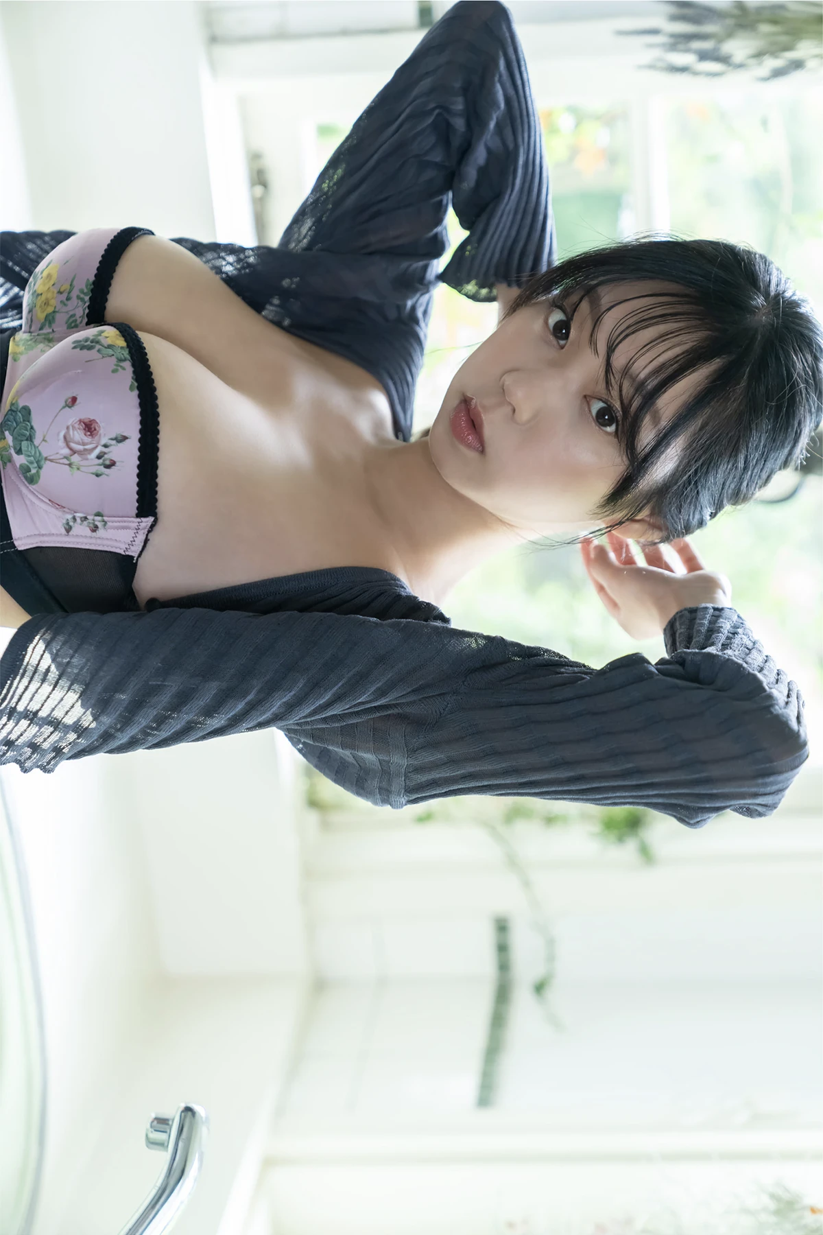 Hikaru Aoyama 青山ひかる, 週刊ポストデジタル写真集 『まんまる』 Set.01