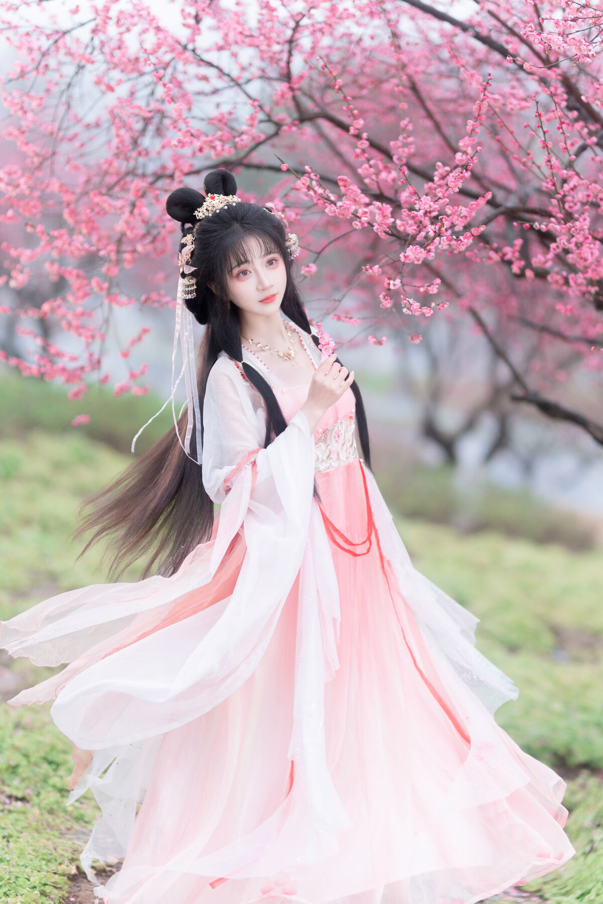 YiTuYu艺图语 Vol.8854 Qi Luo Sheng De Xiao Su Su