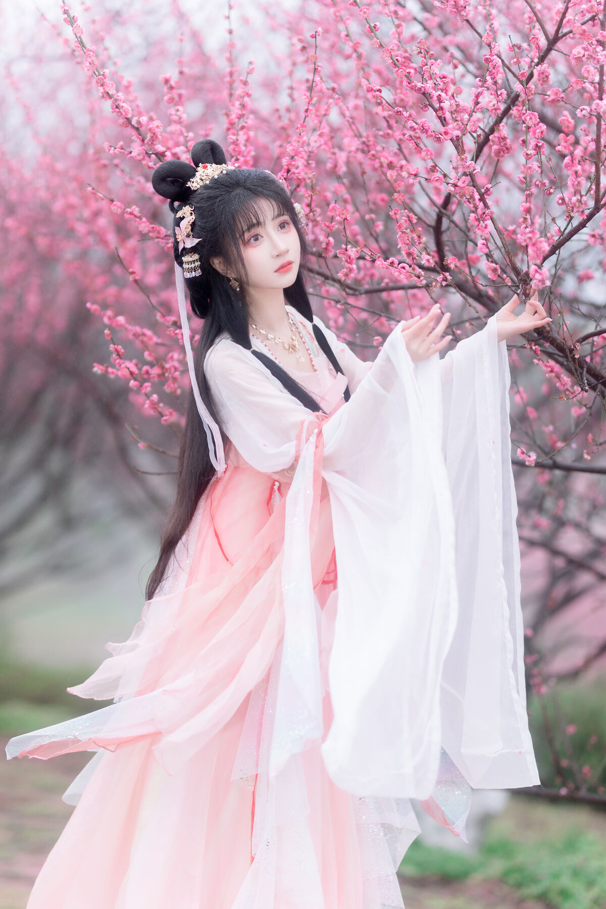 YiTuYu艺图语 Vol.8854 Qi Luo Sheng De Xiao Su Su