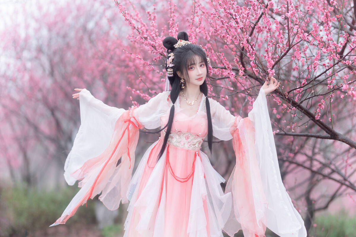 YiTuYu艺图语 Vol.8854 Qi Luo Sheng De Xiao Su Su