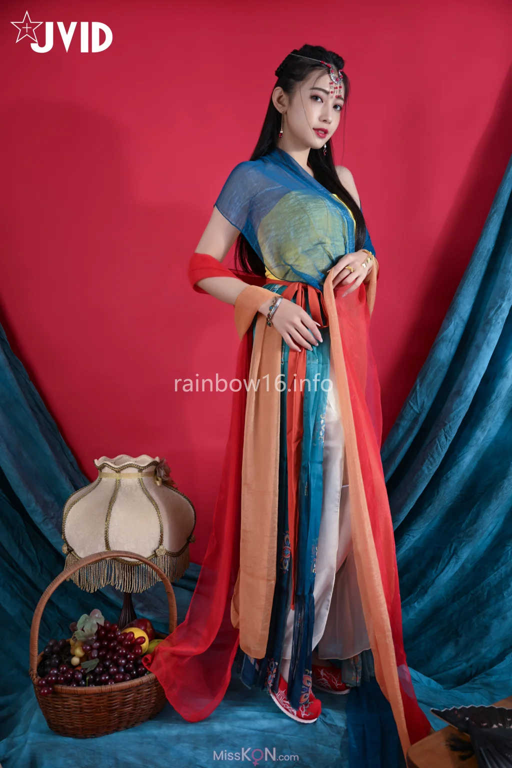 [JVID] 夏暮光_ 女神暮光敦煌風格造型服飾首度嘗試,飛越天際穿梭時空與你來場空前未有的愛戀滋味～