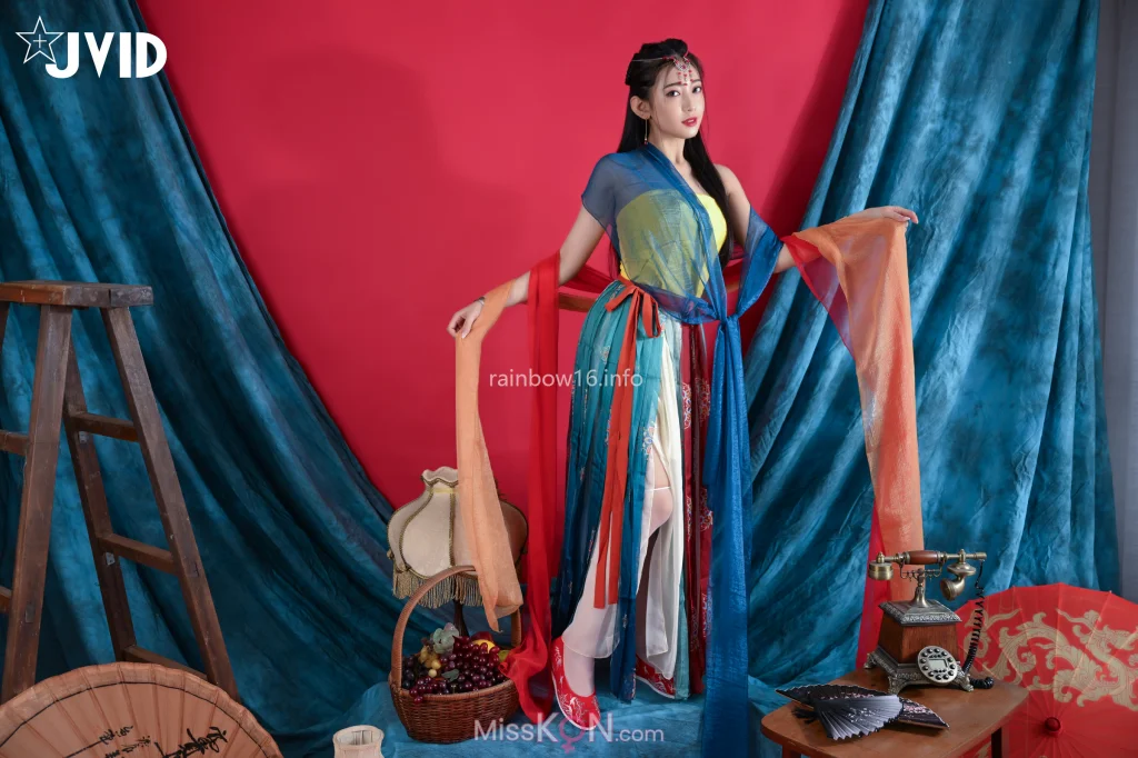 [JVID] 夏暮光_ 女神暮光敦煌風格造型服飾首度嘗試,飛越天際穿梭時空與你來場空前未有的愛戀滋味～