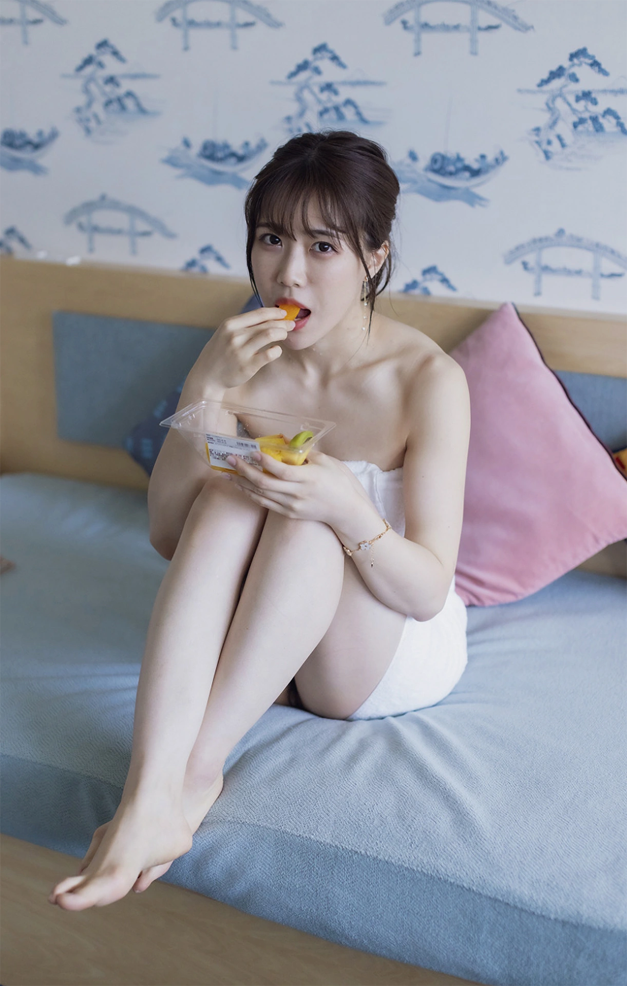 Aoi Ichino 一乃あおい, 写真集 「ホテル密会 #06 ルージュの誘惑」 Set.03