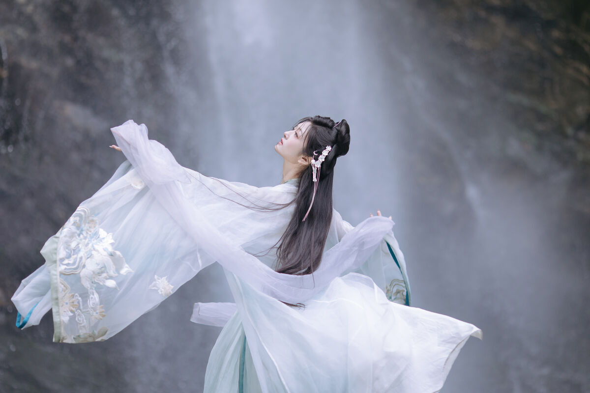 YiTuYu艺图语 Vol.8709 Chi Yan Zai Zhe Li