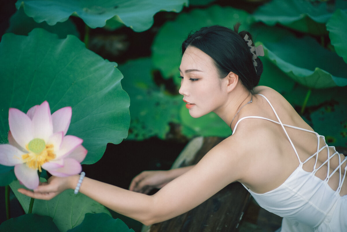 YiTuYu艺图语 Vol.8733 Ju Zi