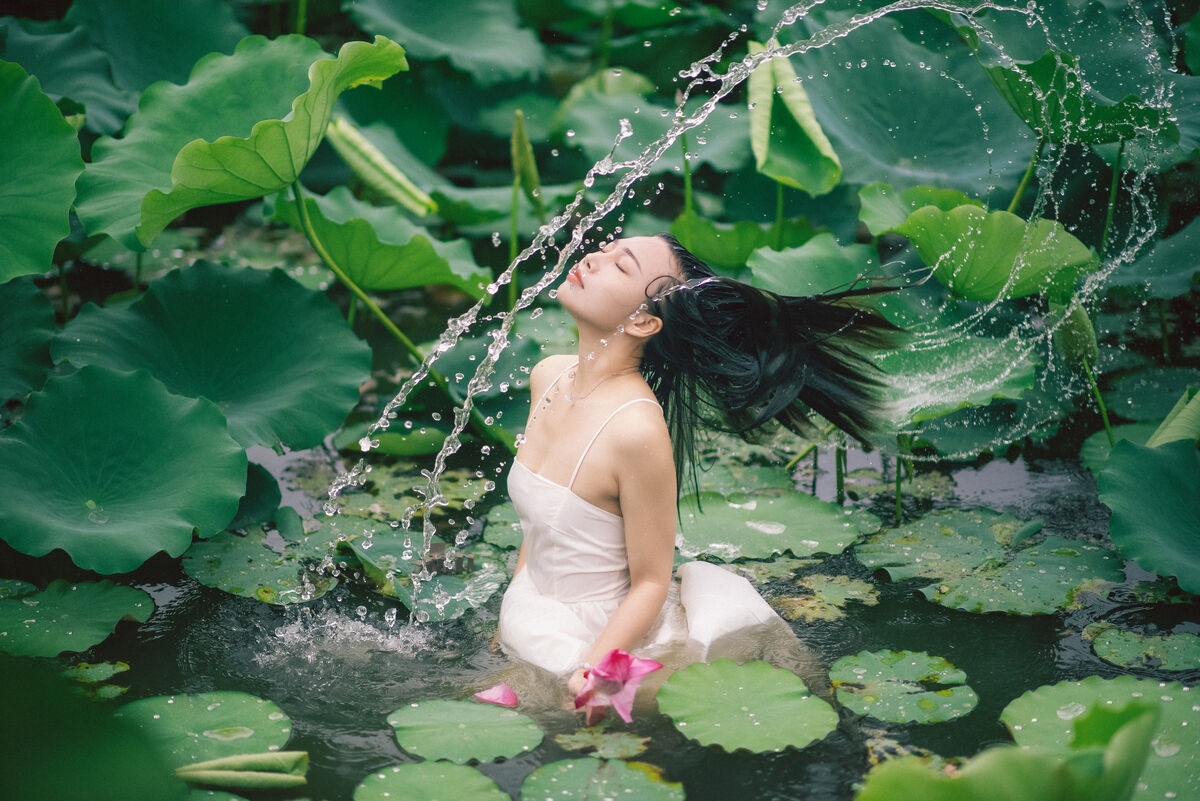 YiTuYu艺图语 Vol.8733 Ju Zi