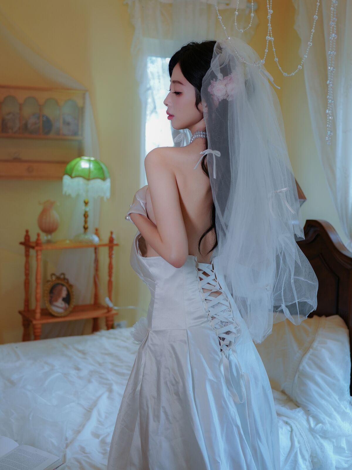 XiuRen秀人网 Uncensored Zhu Zhu Molly 朱朱molly - R18 秀人网模特 新人首秀 洁白婚纱