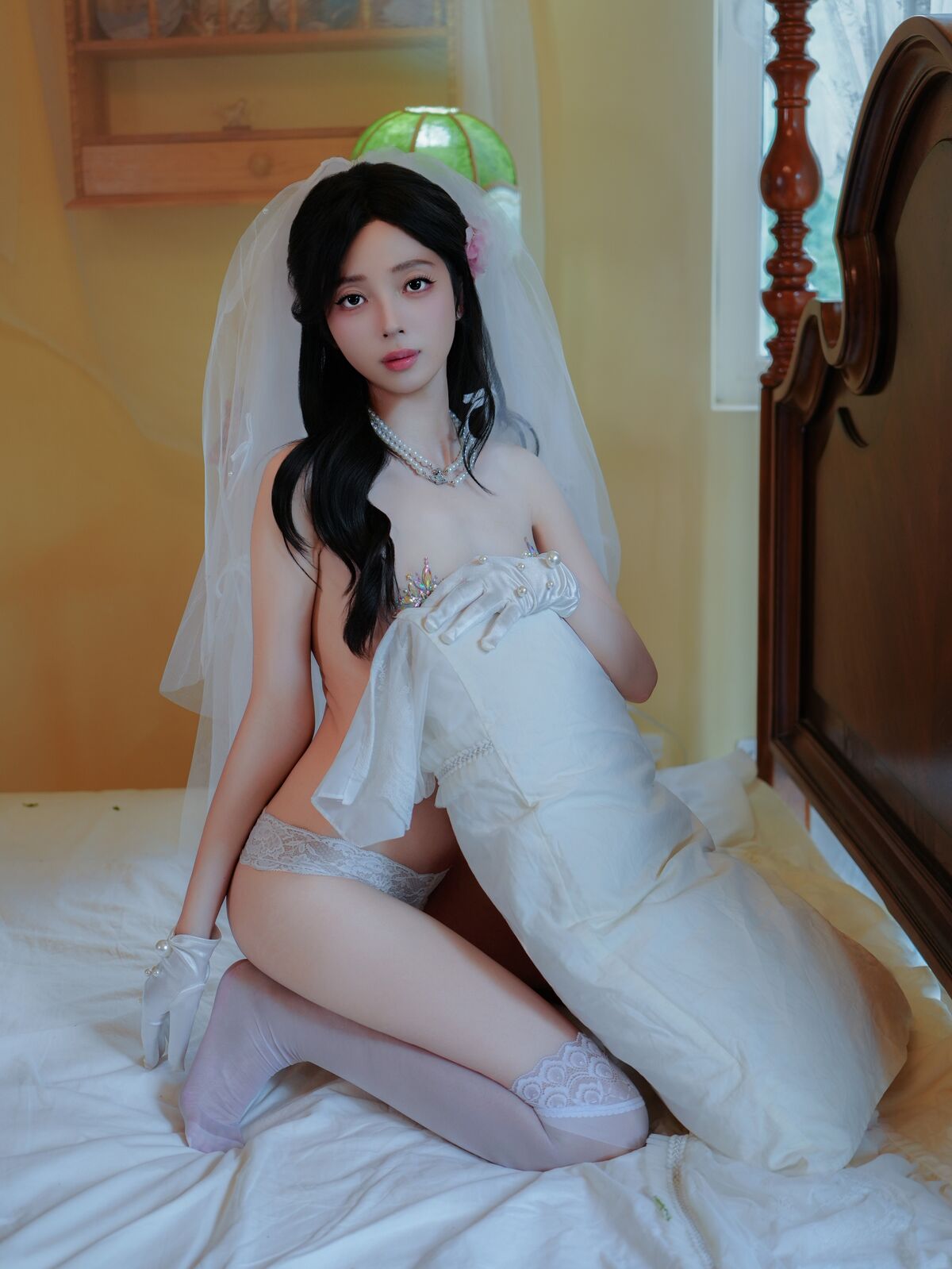 XiuRen秀人网 Uncensored Zhu Zhu Molly 朱朱molly - R18 秀人网模特 新人首秀 洁白婚纱