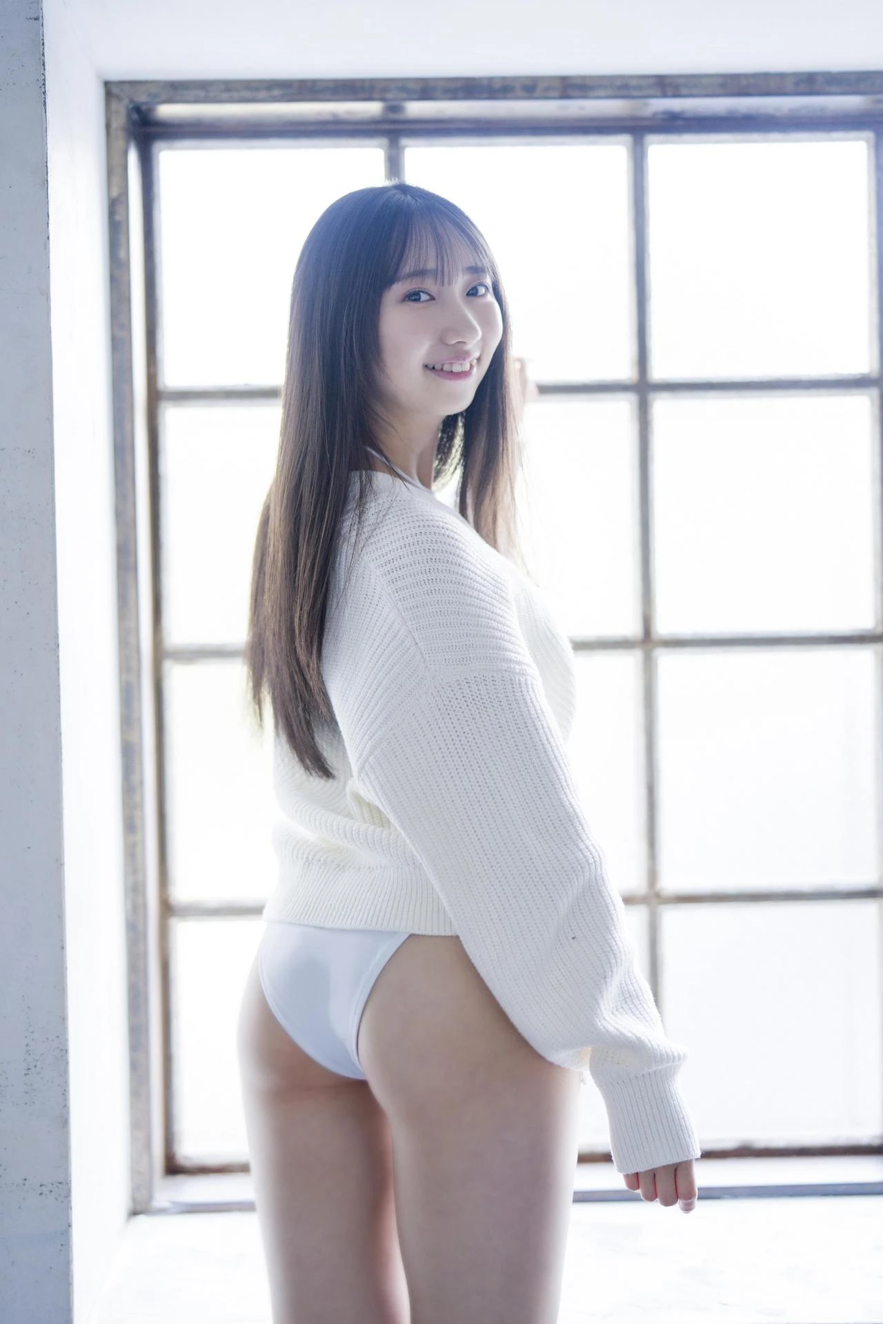 Noa Tani 谷乃愛, 写真集 「#谷の間〜真っ白な妖精アザーカット集〜」 Set.03