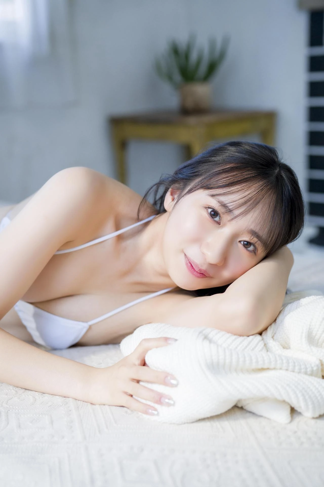 Noa Tani 谷乃愛, 写真集 「#谷の間〜真っ白な妖精アザーカット集〜」 Set.03