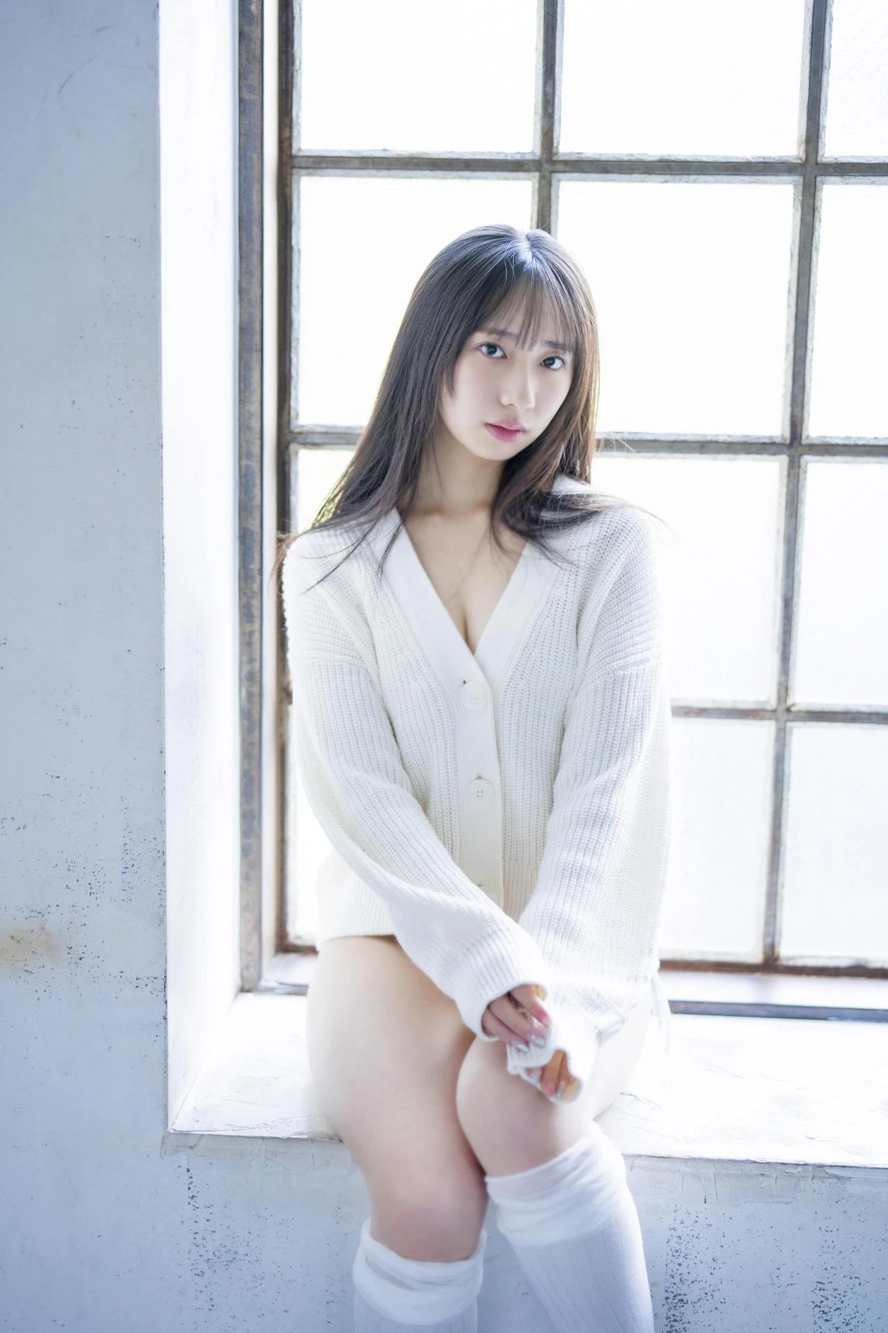 Noa Tani 谷乃愛, 写真集 「#谷の間〜真っ白な妖精アザーカット集〜」 Set.03