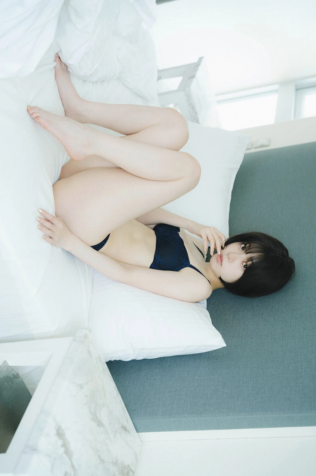 Karin Isobe 礒部花凜, 週プレ＋Special No.342 「かりんとりっぷ」 Set.04