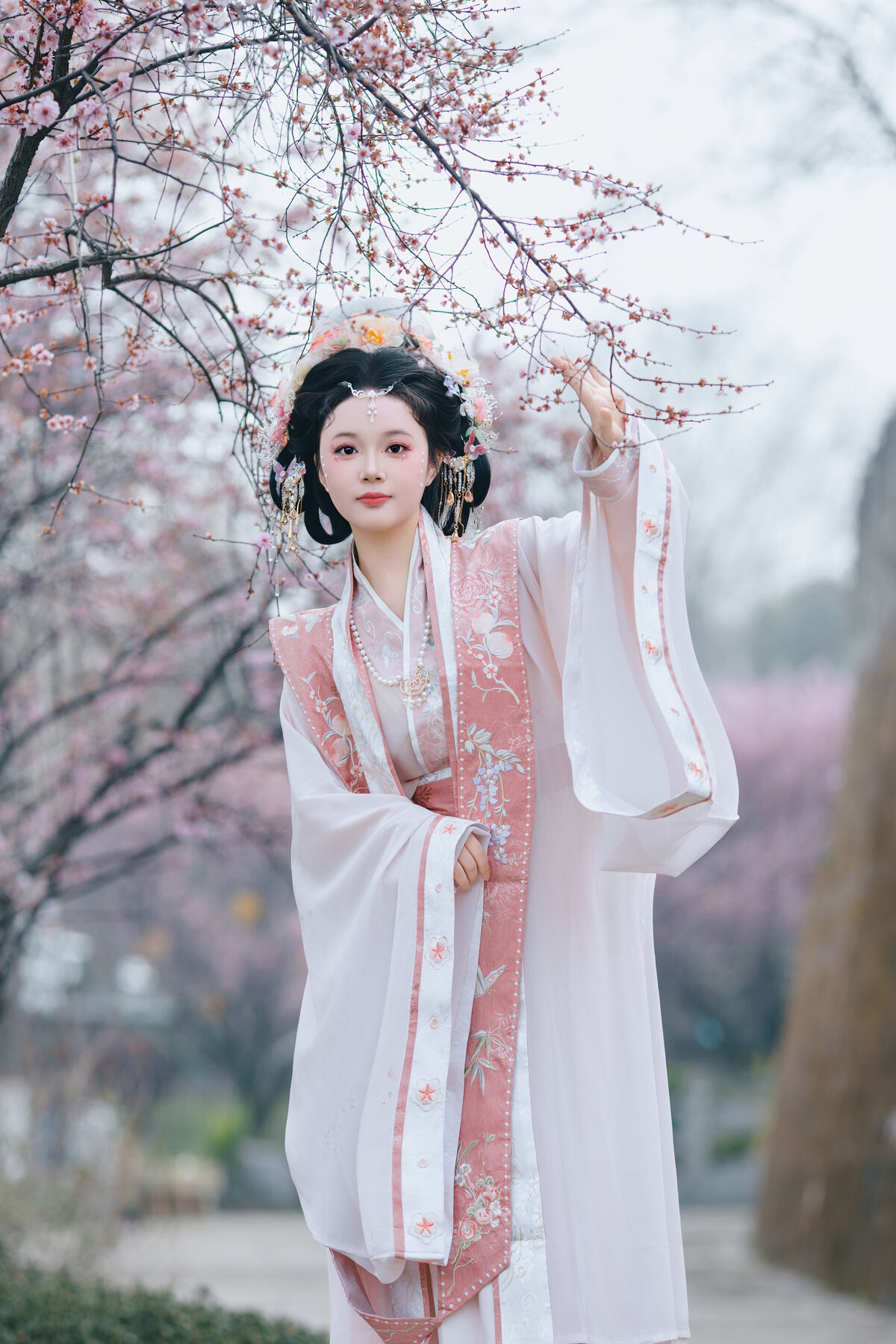 YiTuYu艺图语 Vol.8761 Jiao Tang Ma Qi Duo