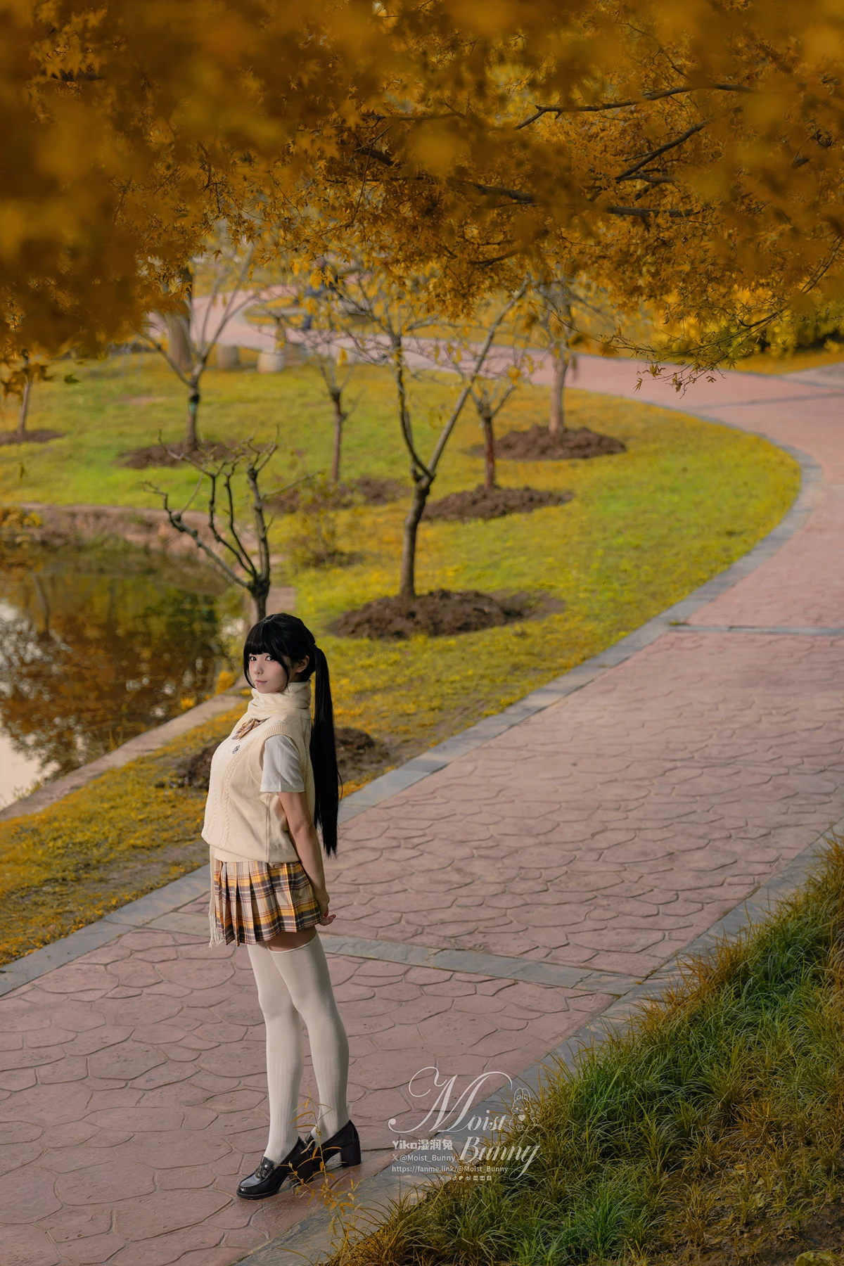 Cosplay 黏黏团子兔 – 冬の邂逅 小舞蹈