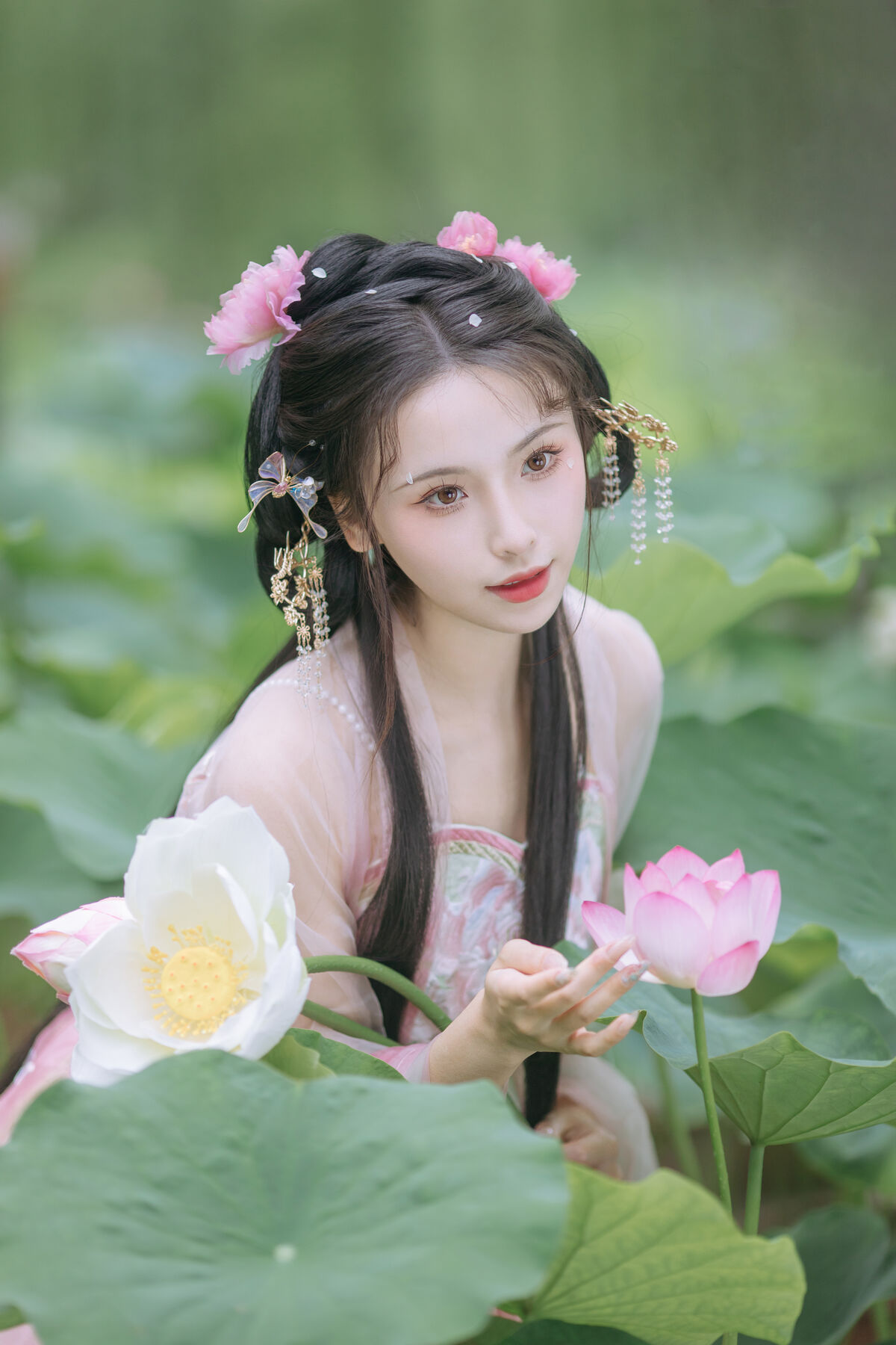 YiTuYu艺图语 Vol.8804 Yi Ming