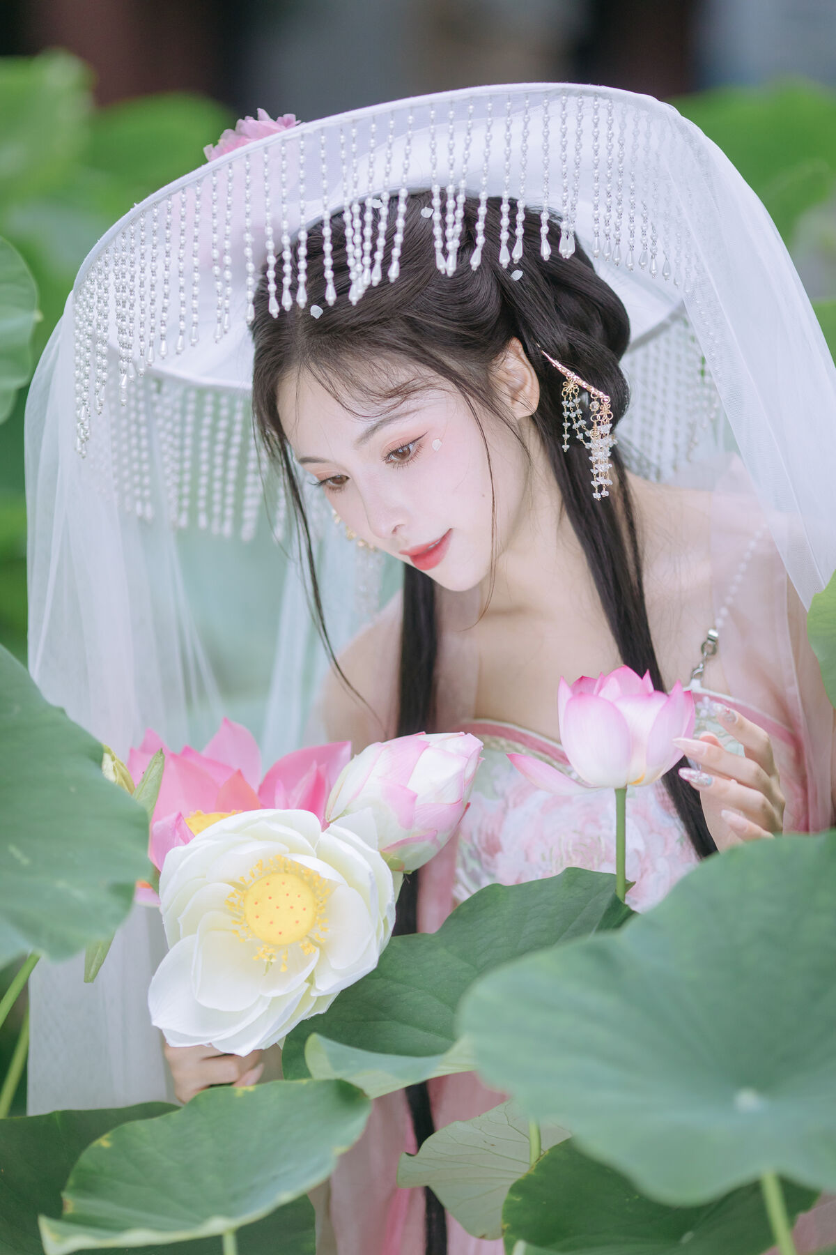 YiTuYu艺图语 Vol.8804 Yi Ming