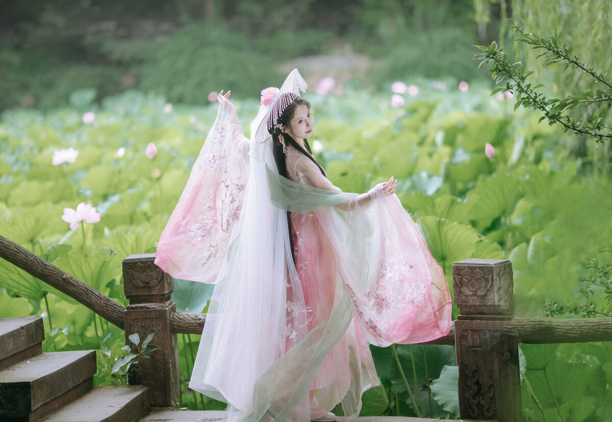 YiTuYu艺图语 Vol.8804 Yi Ming