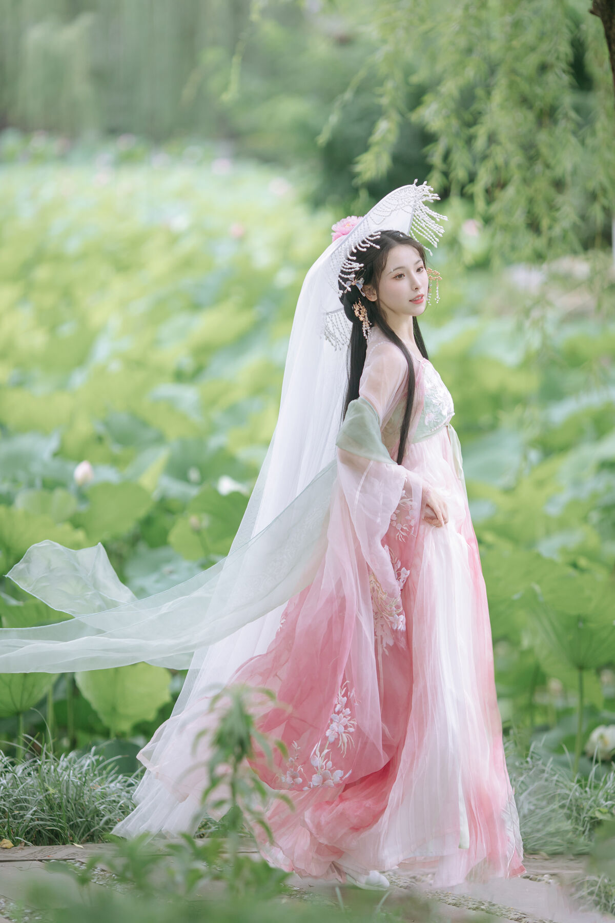 YiTuYu艺图语 Vol.8804 Yi Ming