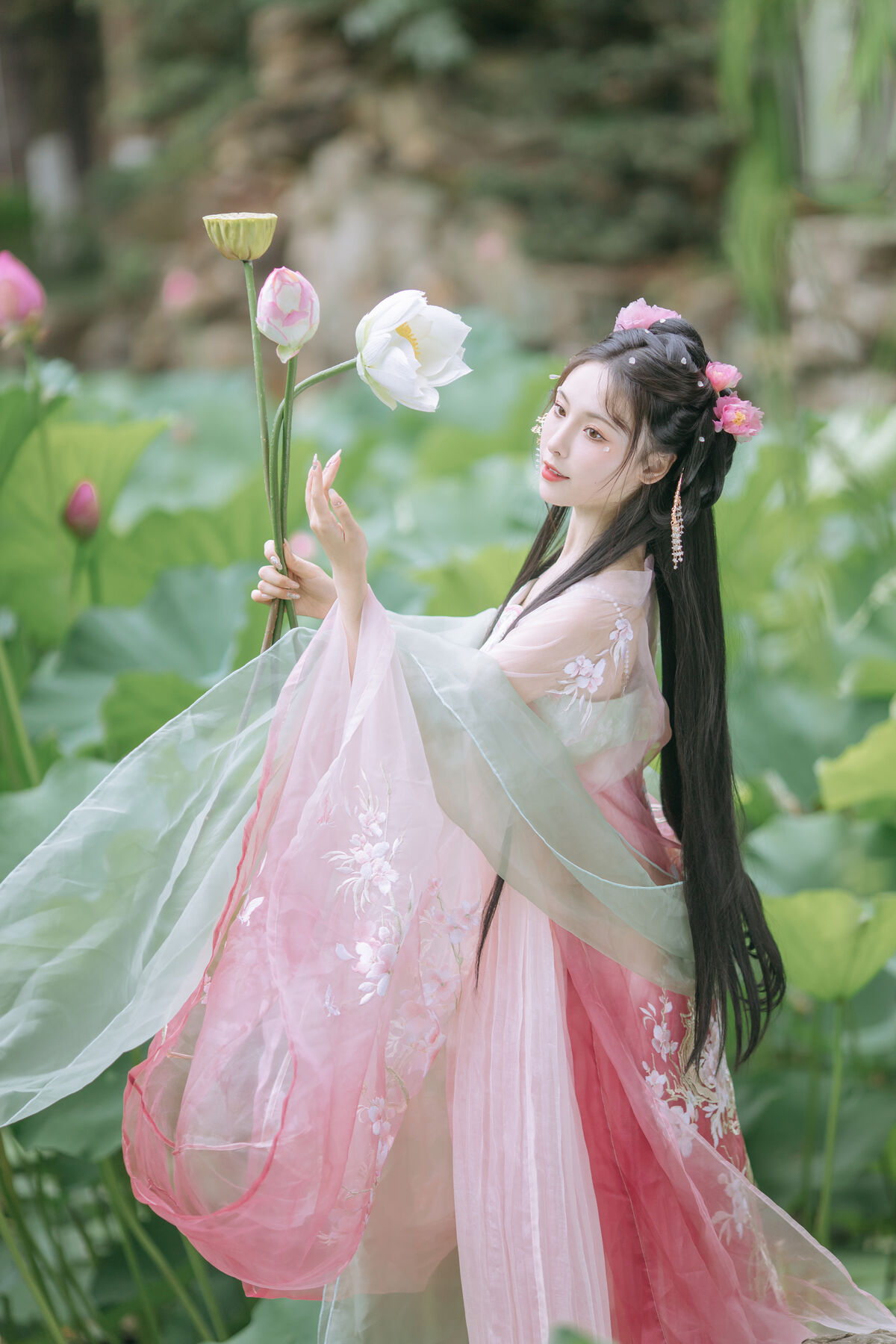 YiTuYu艺图语 Vol.8804 Yi Ming