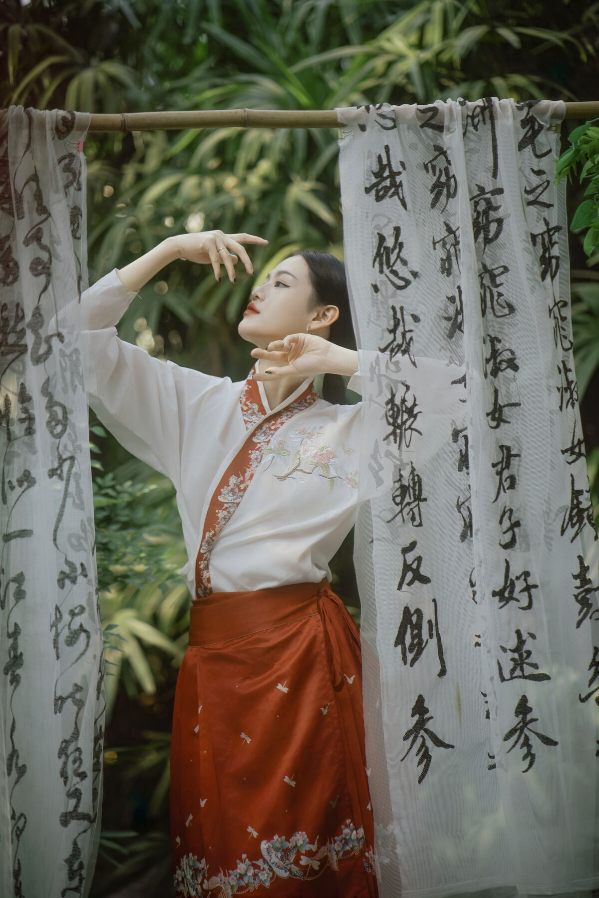 YiTuYu艺图语 Vol.8842 Man Li