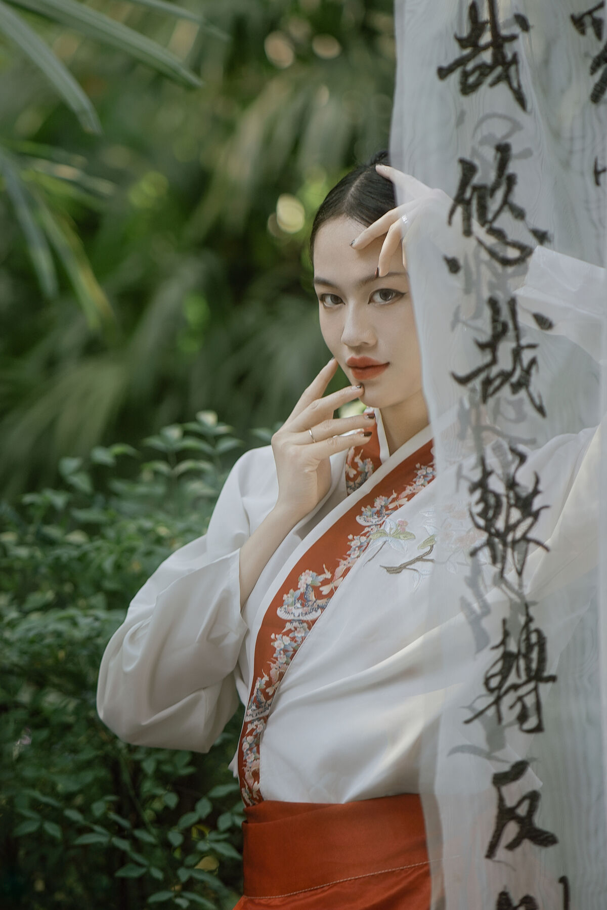 YiTuYu艺图语 Vol.8842 Man Li