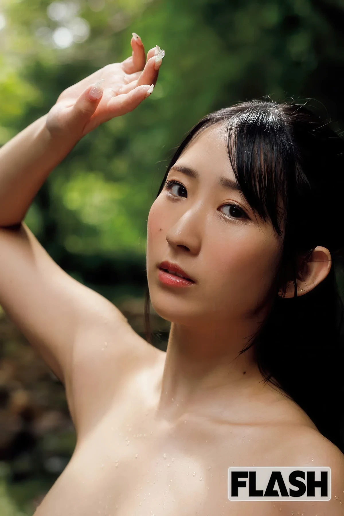 Marina Yakuno 役野満里奈, FLASH 2025.12.23 (フラッシュ 2025年12月23日号)