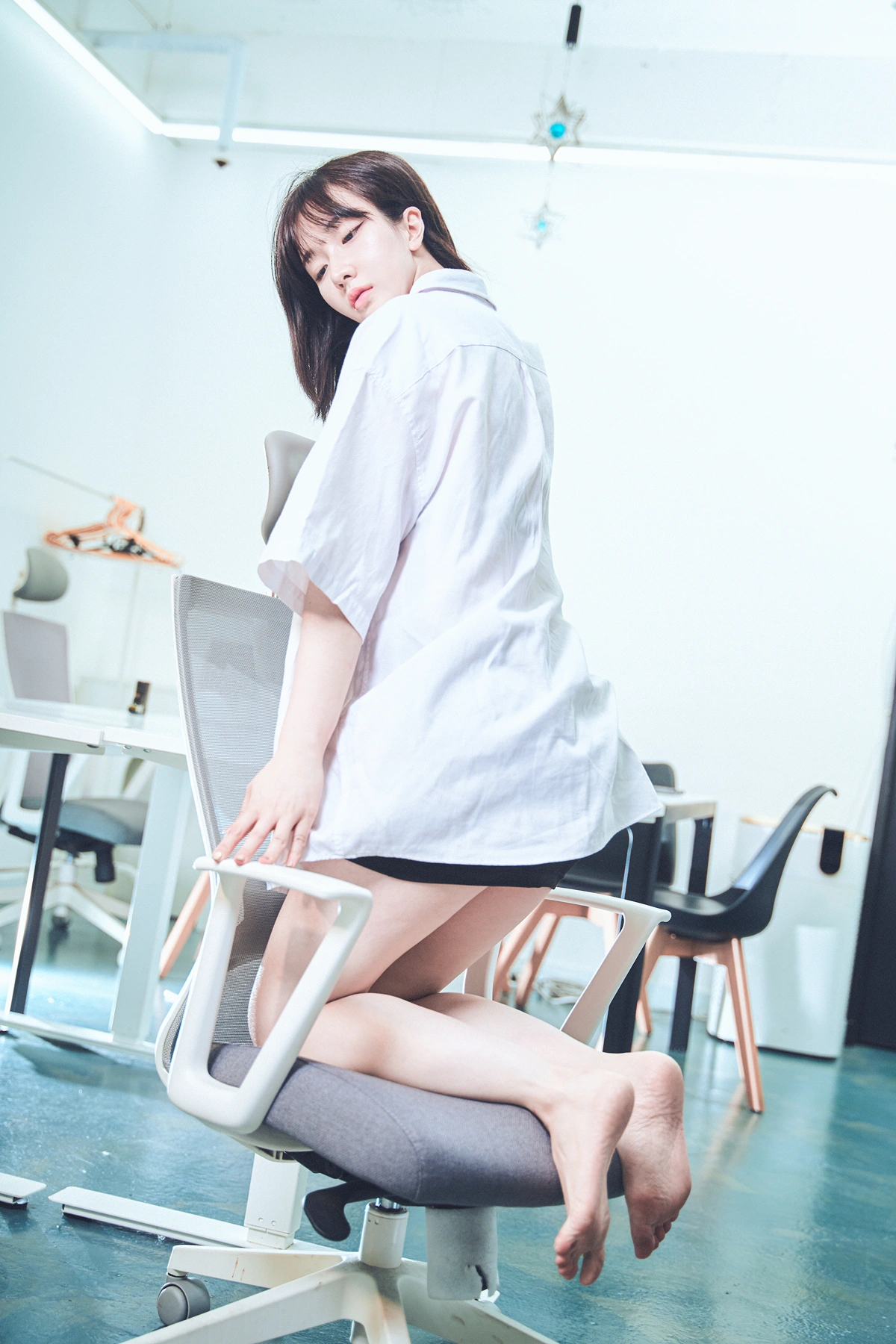 YeonJju 유연주, Photobook 「Office Final」 Set.01