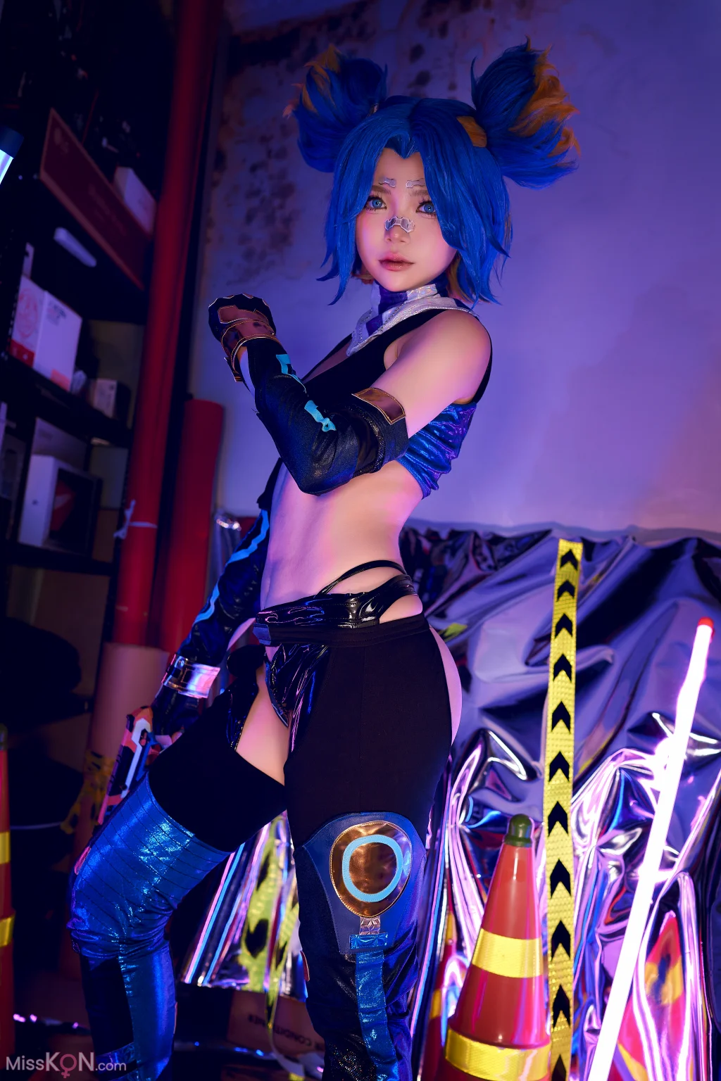 Coser@ZinieQ_ Valorant 无畏契约-霓虹+S